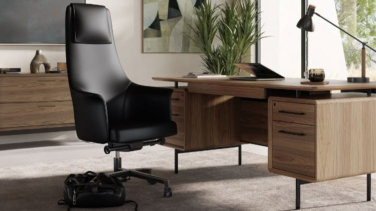 LINQ Office 6821 Executive Desk