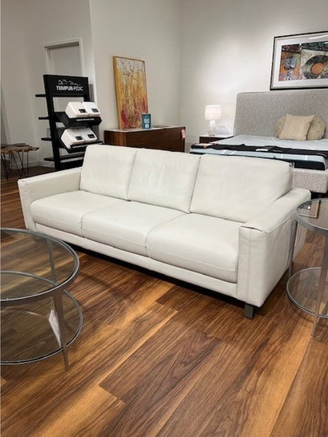 Clearance Estro Joan Leather Sofa